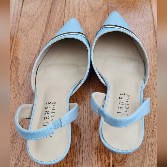 Journee Collection Light Blue Heels with Silver Accent - Picture 2 of 5